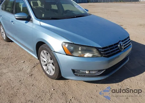 2012 Volkswagen Passat 2.5L Sel Premium из США, поврежденный, VIN 1VWCH7A33CC108152